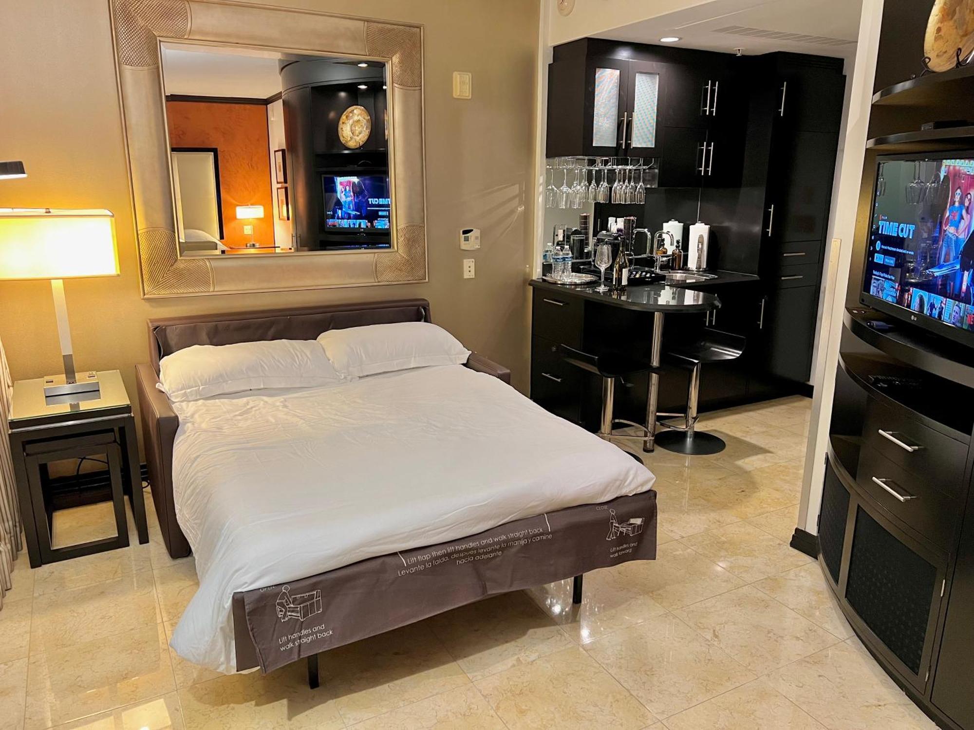 Boutique Suites 3 Min Walk To Beach Miami Beach Exterior photo