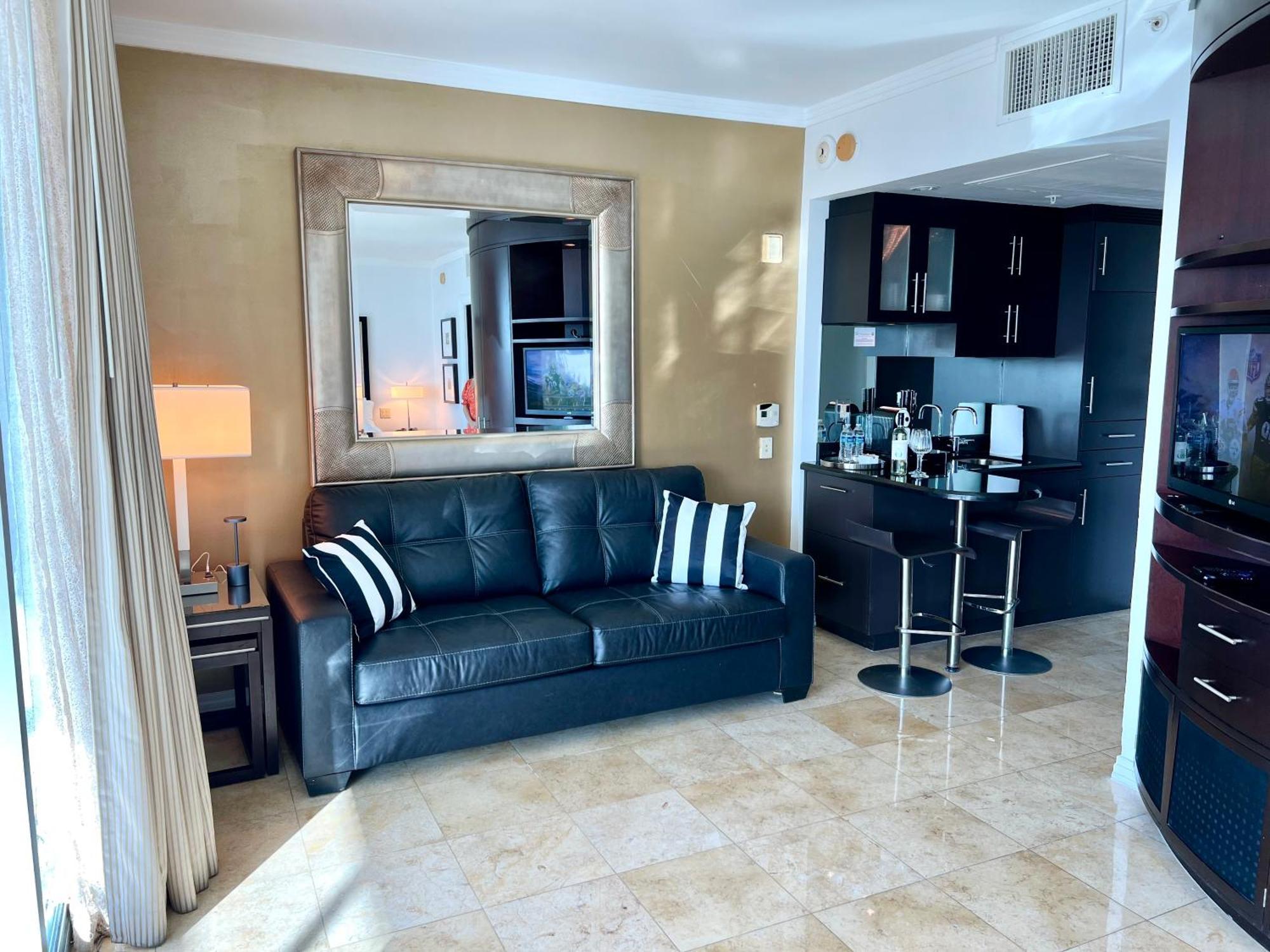 Boutique Suites 3 Min Walk To Beach Miami Beach Exterior photo